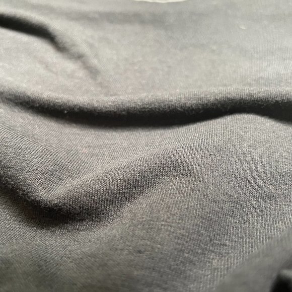 Men's Black Loose Fitting Under Armour T-Shirt Size Medium - Picture 7 of 8